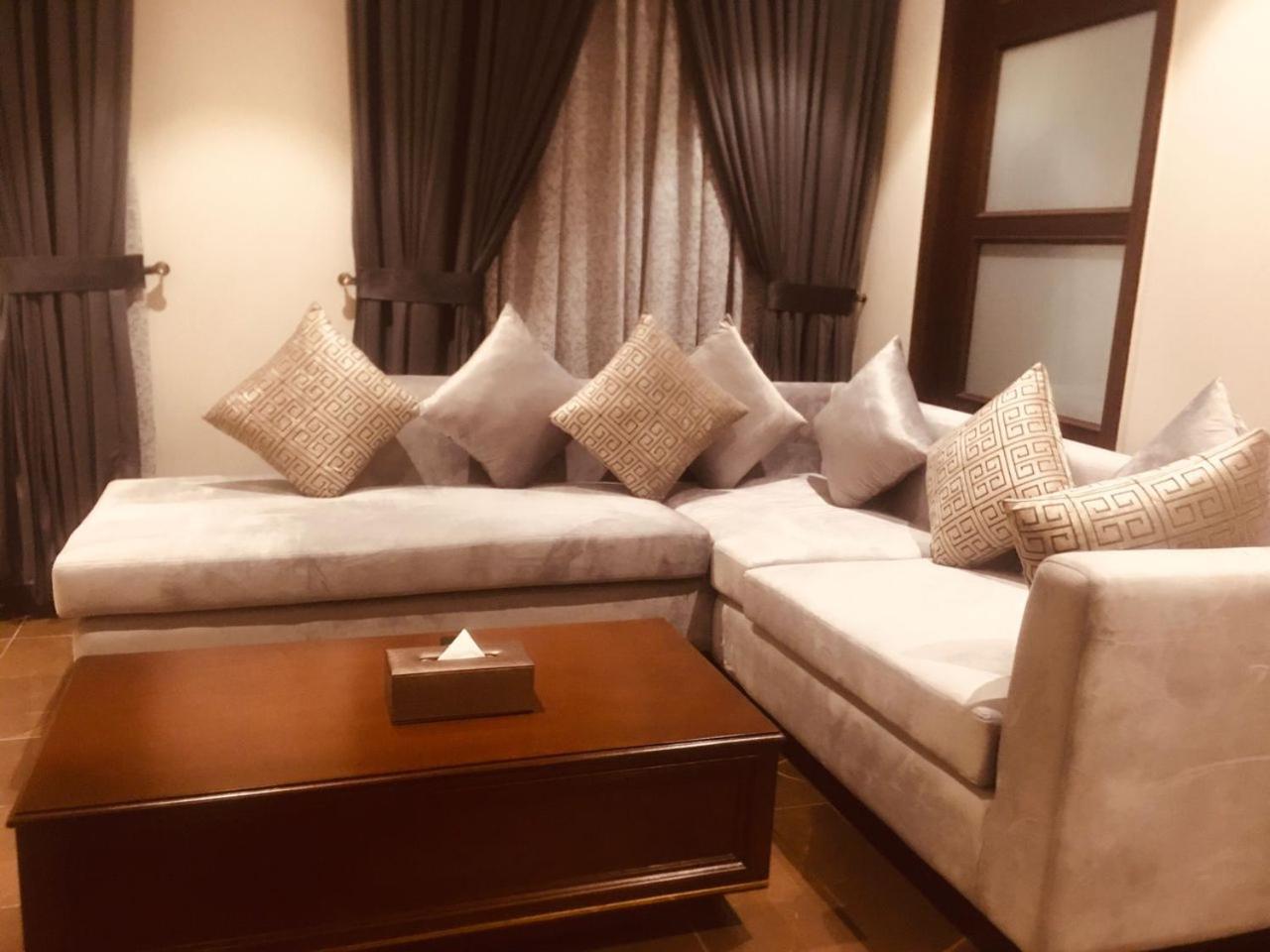 Jacaranda Heights Hotel Islamabad Luaran gambar