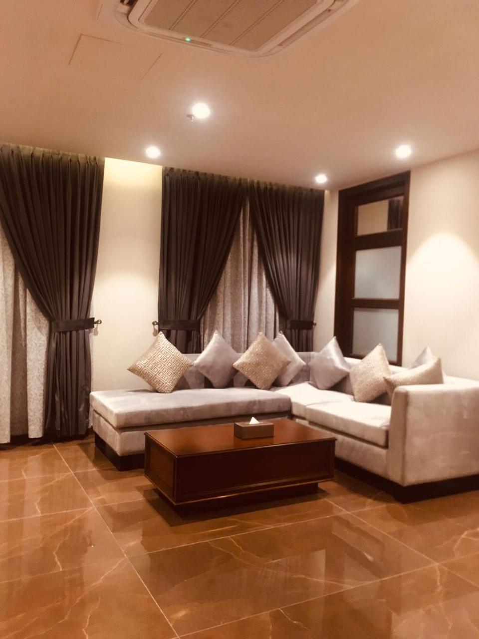 Jacaranda Heights Hotel Islamabad Luaran gambar